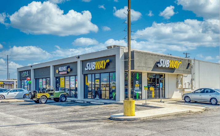 Pictures of Retail property located at 4951 Windsor Hill, Windcrest, TX 78239 for lease - image #1