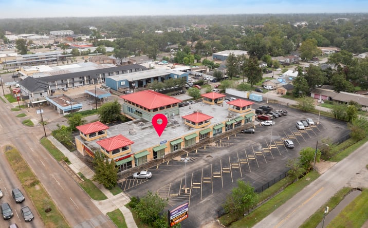Pictures of Retail, Industrial, Special Purpose property located at 5206 Airline Dr, Houston, TX 77022 for lease - image #1