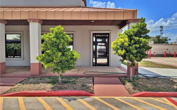 Pictures of Office property located at 1801 E US Highway 281 # 4, Hidalgo, TX 78557 for lease - image #1