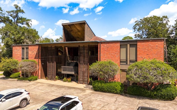 Pictures of Office property located at 717 S Foster Dr, Baton Rouge, LA 70806 for lease - image #1