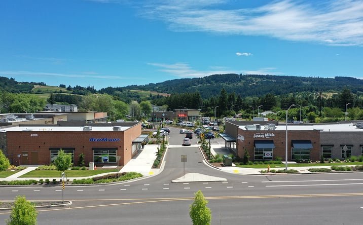 Pictures of Retail, Restaurant property located at 4105-4215 E Crestview Dri, Newberg, OR 97132 for lease - image #1