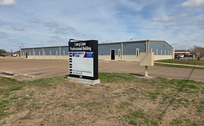 Pictures of Office property located at 2208 Leary Ln, Victoria, TX 77904 for lease - image #1