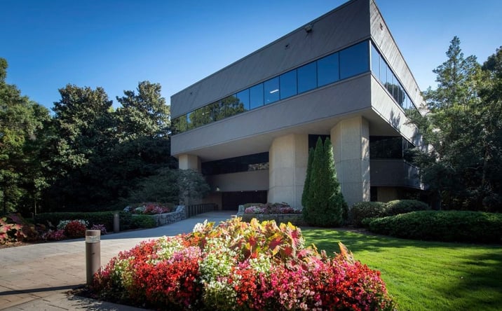 Pictures of Office property located at 2300 Lake Park Dr, Smyrna, GA 30080 for lease - image #1