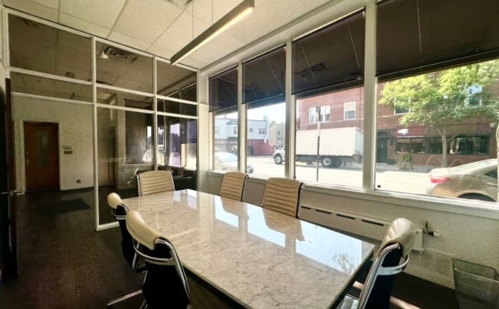 Pictures of Office property located at 4305 N Lincoln Ave, Chicago, IL 60618 for lease - image #1