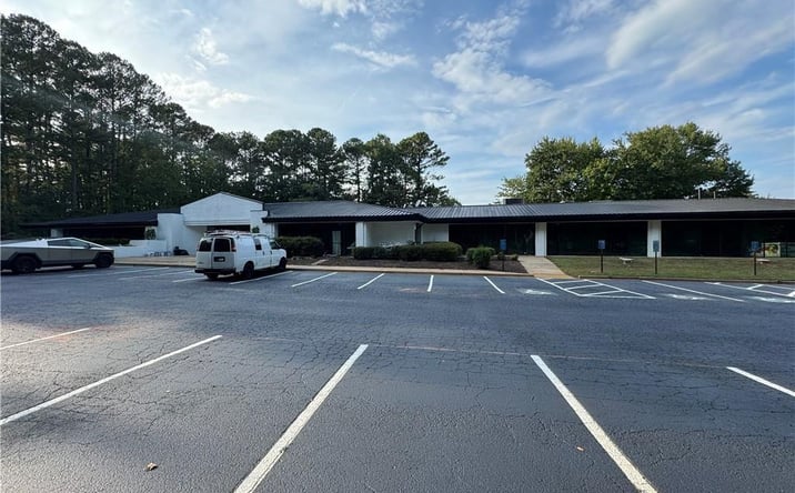 Pictures of Retail, Office, Industrial property located at 5000 McGinnis Ferry Rd, Alpharetta, GA 30005 for lease - image #1