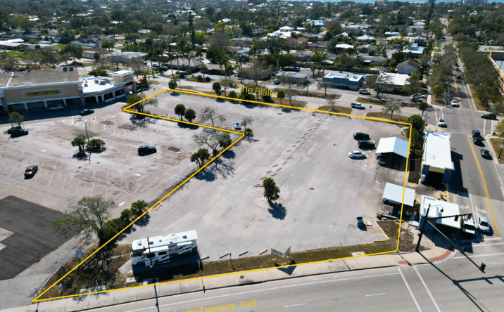 Pictures of Land property located at 710 S Tamiami Trail, Osprey, FL 34229 for lease - image #1