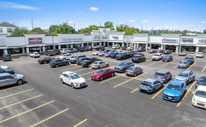 Pictures of Retail property located at 5757 Westheimer Rd, Houston, TX 77057 for lease - image #1