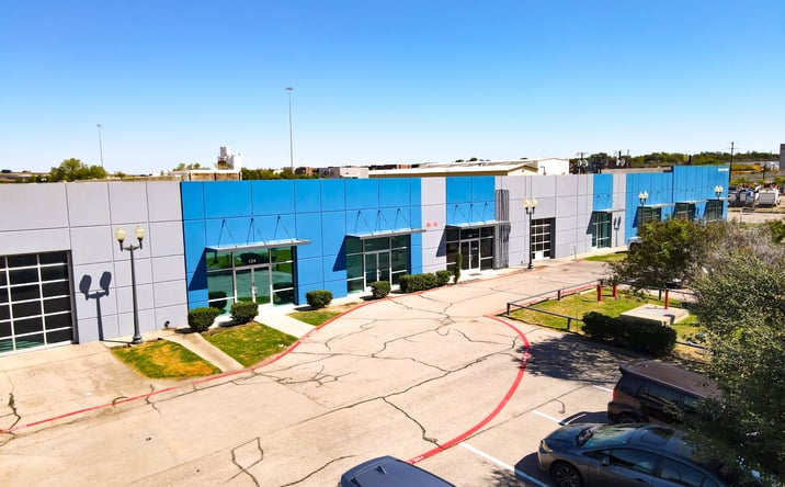 Pictures of Industrial property located at 1000 W. Crosby Rd., Carrollton, TX 75006 for lease - image #1