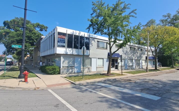 Pictures of Office property located at 6957 W North Ave, Oak Park, IL 60302 for lease - image #1