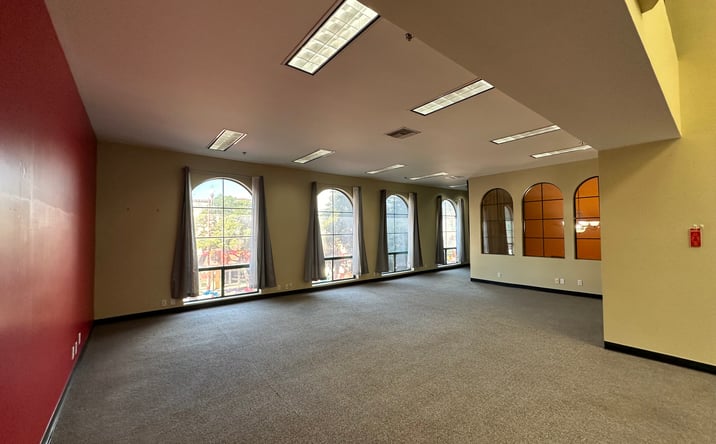 Pictures of Office property located at 2729 Mission St, SF, CA 94110 for lease - image #1