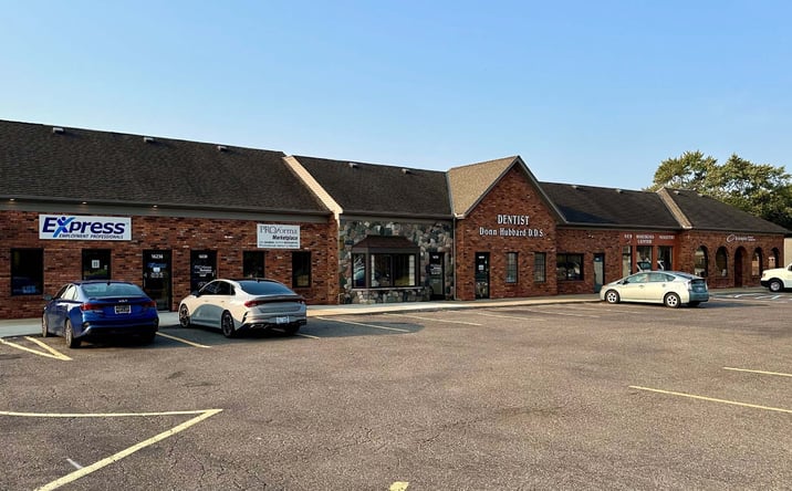 Pictures of Retail, Office property located at 16190-16236 13 Mile Rd, Roseville, MI 48066 for lease - image #1