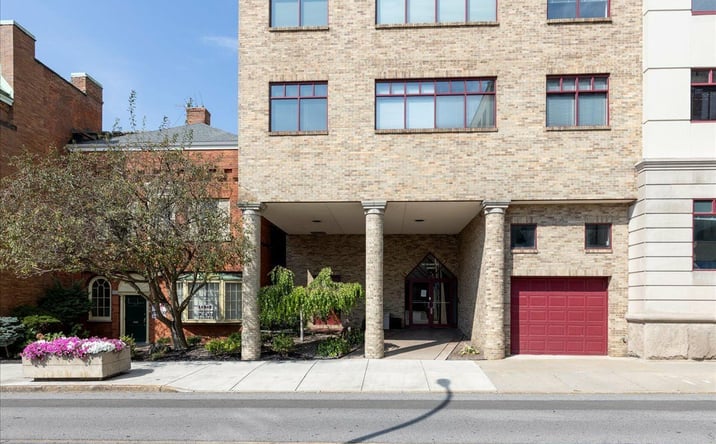 Pictures of Office property located at 360 Delaware Ave, Buffalo, NY 14202 for lease - image #1