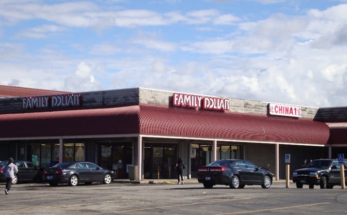 Pictures of Retail property located at 16122 Lakeshore Blvd, Cleveland, OH 44110 for lease - image #1