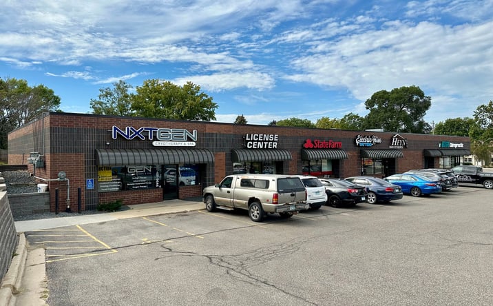 Pictures of Retail property located at 1710 37th St NW, Rochester, MN 55901 for lease - image #1