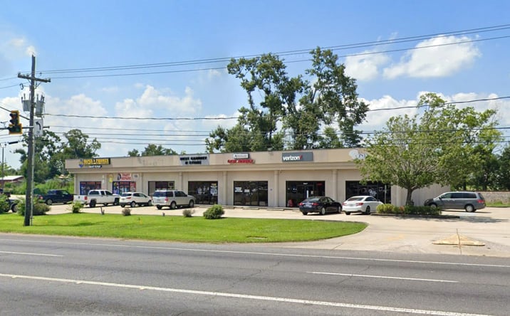 Pictures of Retail, Office property located at 901 W Airline Hwy, Laplace, LA 70068 for lease - image #1