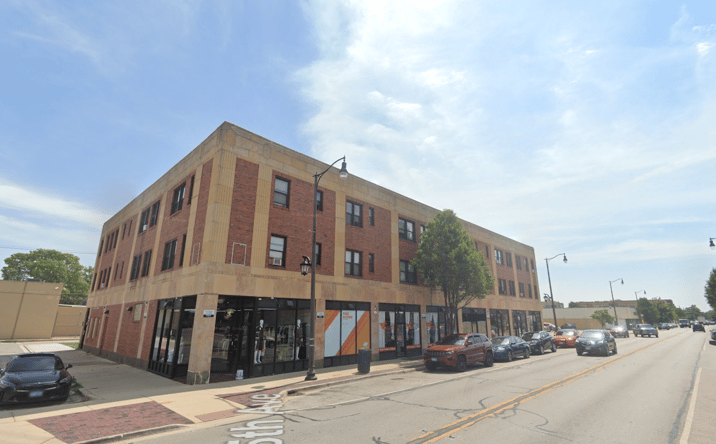 Pictures of Retail property located at 709 S 5th Ave, Maywood, IL 60153 for lease - image #1