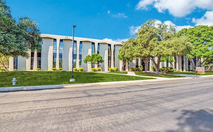 Pictures of Office property located at 4242 E Piedras Dr, San Antonio, TX 78228 for lease - image #1