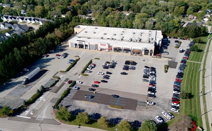 Pictures of Retail, Land property located at 17893 Southpark Center, Strongsville, OH 44136 for lease - image #1