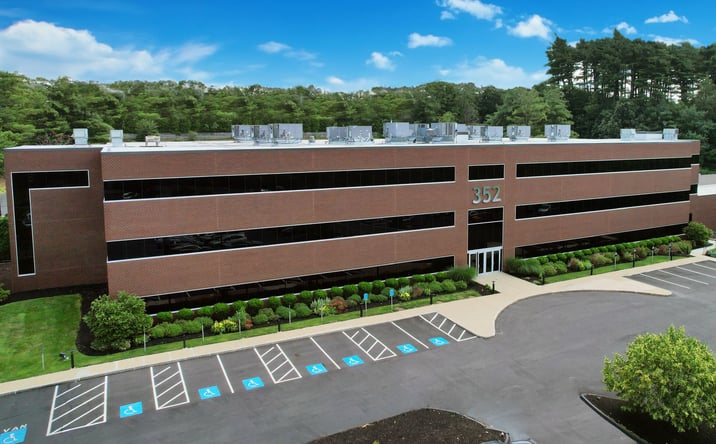 Pictures of Office property located at 352 Turnpike Rd, Southborough, MA 01772 for lease - image #1