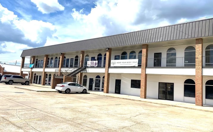 Pictures of Retail, Restaurant property located at 9257-9257 Florida Blvd, Baton Rouge, LA 70815 for lease - image #1
