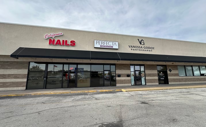 Pictures of Retail, Office property located at 4011 Avenue of the Cities, Moline, IL 61265 for lease - image #1
