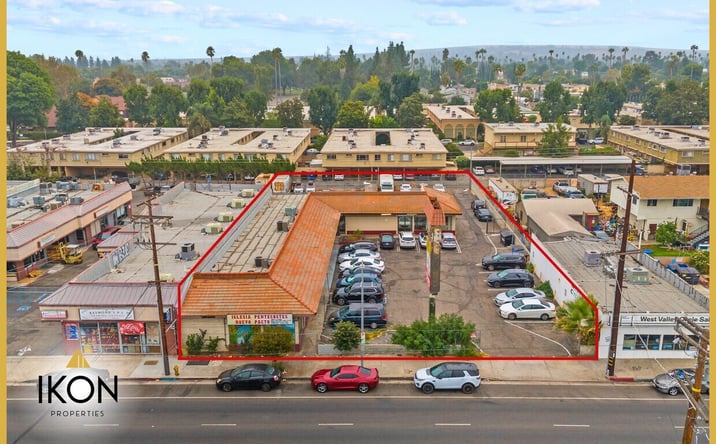 Pictures of Retail property located at 20200 Saticoy St, Los Angeles, CA 91306 for lease - image #1