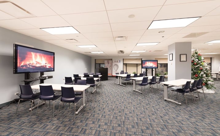 Pictures of Retail property located at 142 E Ontario St, Chicago, IL 60611 for lease - image #1