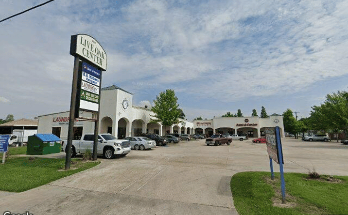 Pictures of Retail property located at 4065 Florida Blvd, Baton Rouge, LA 70806 for lease - image #1