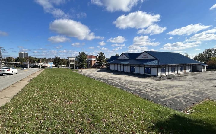 Pictures of Retail, Restaurant property located at 8 Tech One Dr, Monroeville, PA 15146 for lease - image #1