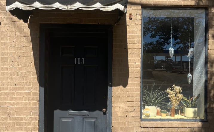 Pictures of Retail, Office, Special Purpose property located at 103 W 6th St, Tyler, TX 75701 for lease - image #1
