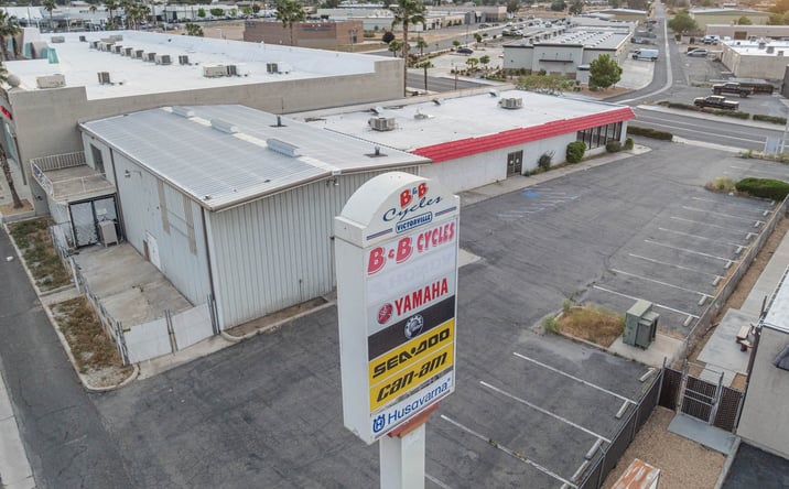 Pictures of Retail, Industrial property located at 13815 Park Ave, Victorville, CA 92392 for lease - image #1