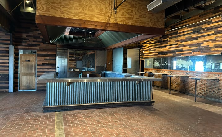 Pictures of Restaurant property located at 2509 W Parrish Ave, Owensboro, KY 42301 for lease - image #1
