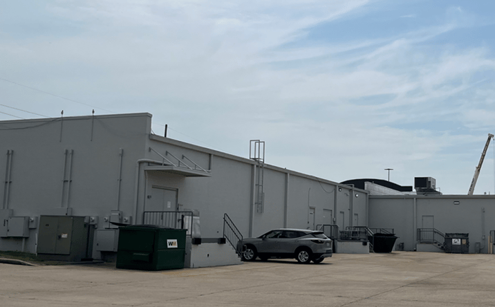 Pictures of Retail, Industrial property located at 664 Kimmell Rd, Vincennes, IN 47591 for lease - image #1