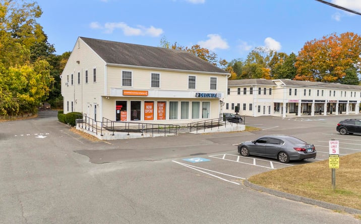 Pictures of Retail property located at 632 Federal Rd, Brookfield, CT 06804 for lease - image #1
