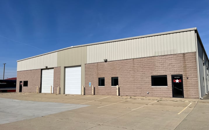 Pictures of Industrial, Office property located at 2906 W Clark Road, Champaign, IL 61822 for lease - image #1
