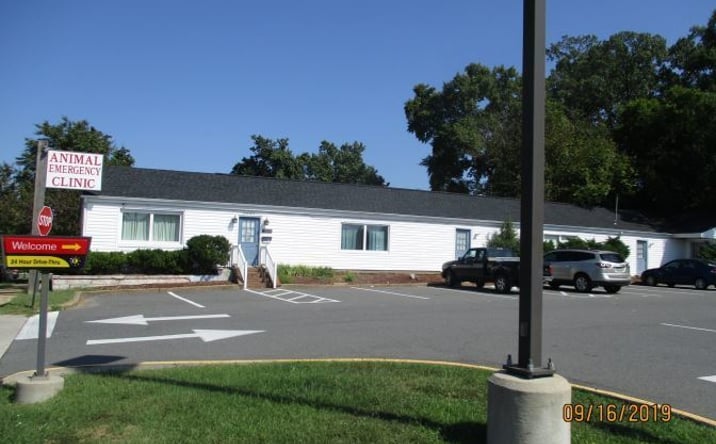 Pictures of Office property located at 1210 Snowden Street, Fredericksburg, VA 22401 for lease - image #1