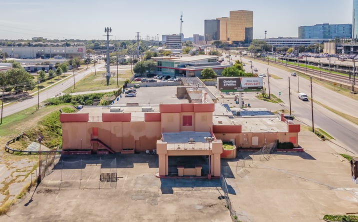 Pictures of Special Purpose property located at 6818 Greenville Ave, Dallas, TX 75231 for lease - image #1