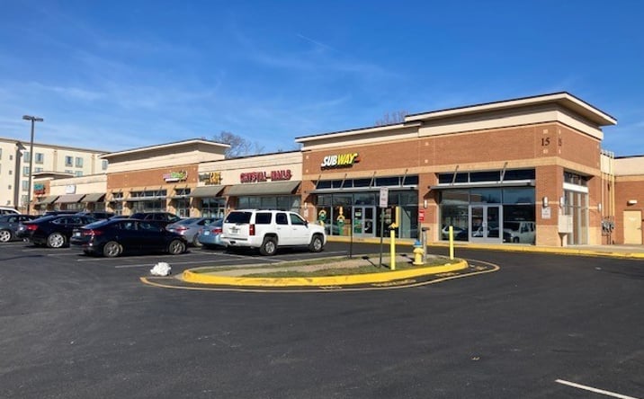 Pictures of Retail property located at 15 South Gateway Drive, Suite 103, Fredericksburg, VA 22406 for lease - image #1