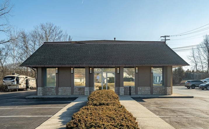 Pictures of Office property located at 4000 Indianola Ave, Columbus, OH 43214 for lease - image #1