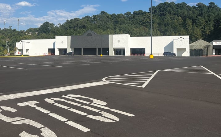 Pictures of Retail property located at 5401-5415 Beacon Drive, Birmingham, AL 35210 for lease - image #1