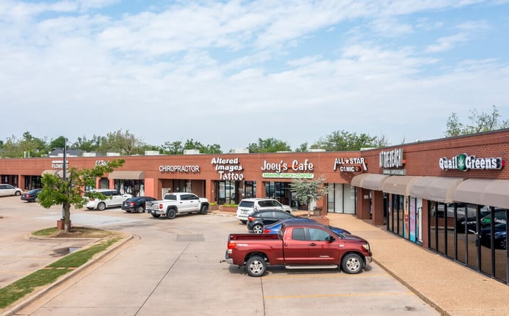 Pictures of Retail property located at 12325 N May Ave, Oklahoma City, OK 73120 for lease - image #1