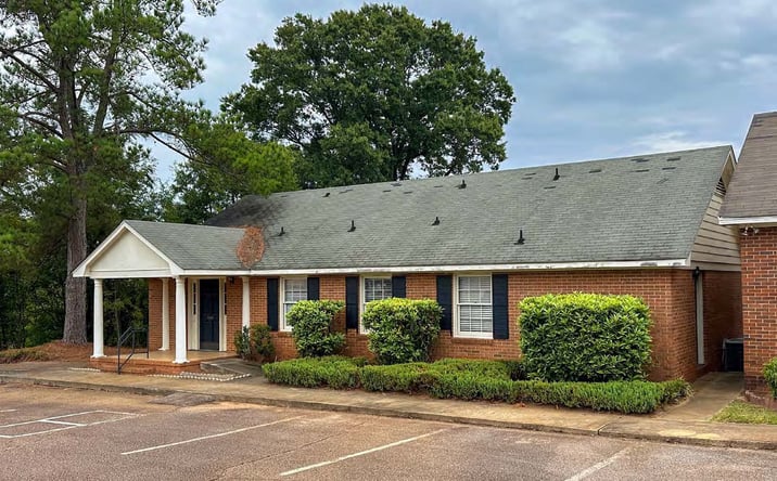 Pictures of Retail property located at 1014 Northwood Rd, Augusta, GA 30909 for lease - image #1