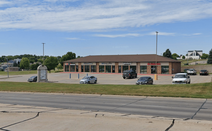 Pictures of Retail, Land, Special Purpose property located at 607 Pinnacle Dr, Papillion, NE 68046 for lease - image #1