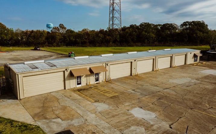 Pictures of Industrial, Retail, Office property located at 3050 Rusk St, Beaumont, TX 77702 for lease - image #1