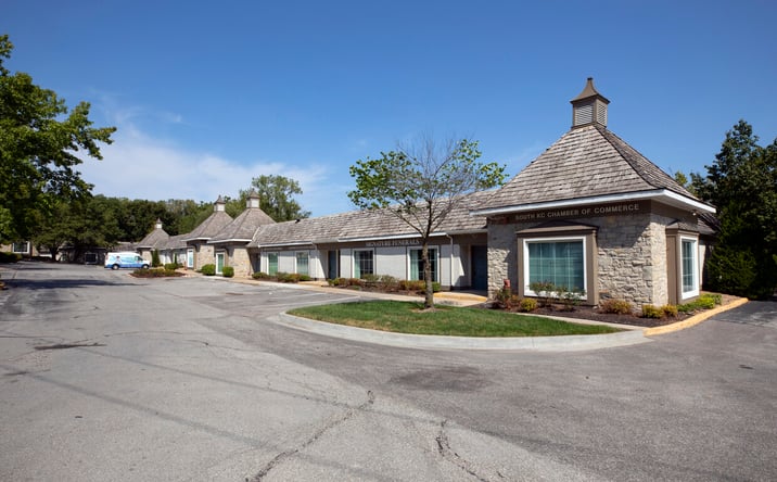 Pictures of Office property located at 400-406 E Bannister Rd, Kansas City, MO 64131 for lease - image #1