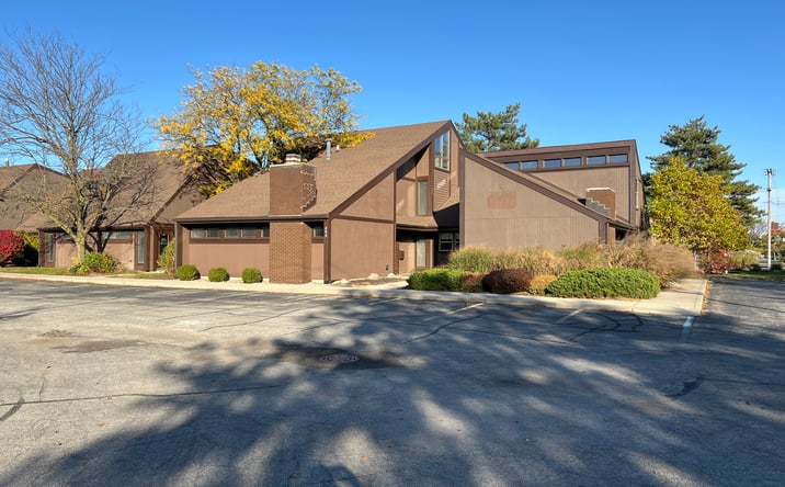 Pictures of Office property located at 205 E Washington Center Rd, Fort Wayne, IN 46825 for lease - image #1