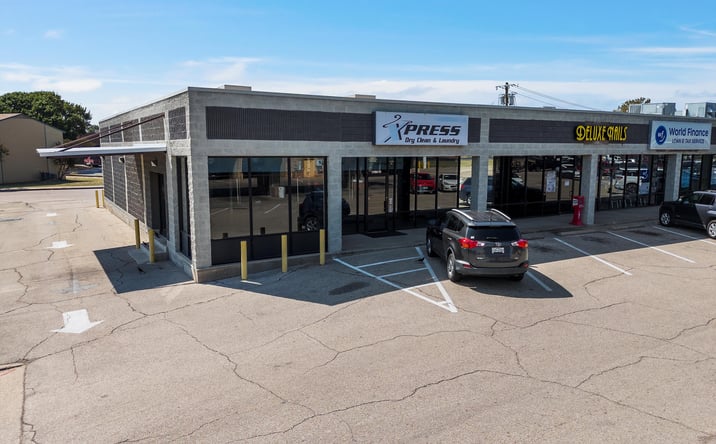 Pictures of Retail, Land property located at 901 N Loop 340, Bellmead, TX 76705 for lease - image #1