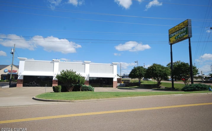 Pictures of Retail, Office, Special Purpose, Restaurant property located at 1932 Highway 45 By Pass Bypass, Jackson, TN 60048 for lease - image #1