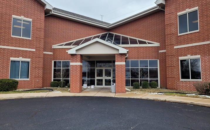 Pictures of Office property located at 8840 Calumet Ave, Munster, IN 46321 for lease - image #1