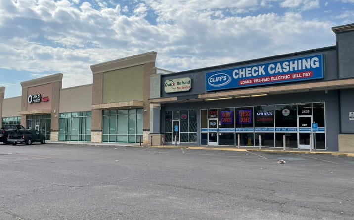 Pictures of Retail, Office, Special Purpose property located at 2627 S Lancaster Rd, Dallas, TX 75216 for lease - image #1